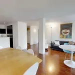Arona 9